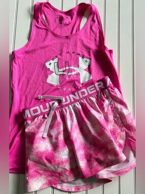 UNDER ARMOUR girls size medium short set